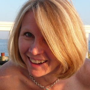 Meet your Posher, Caryn